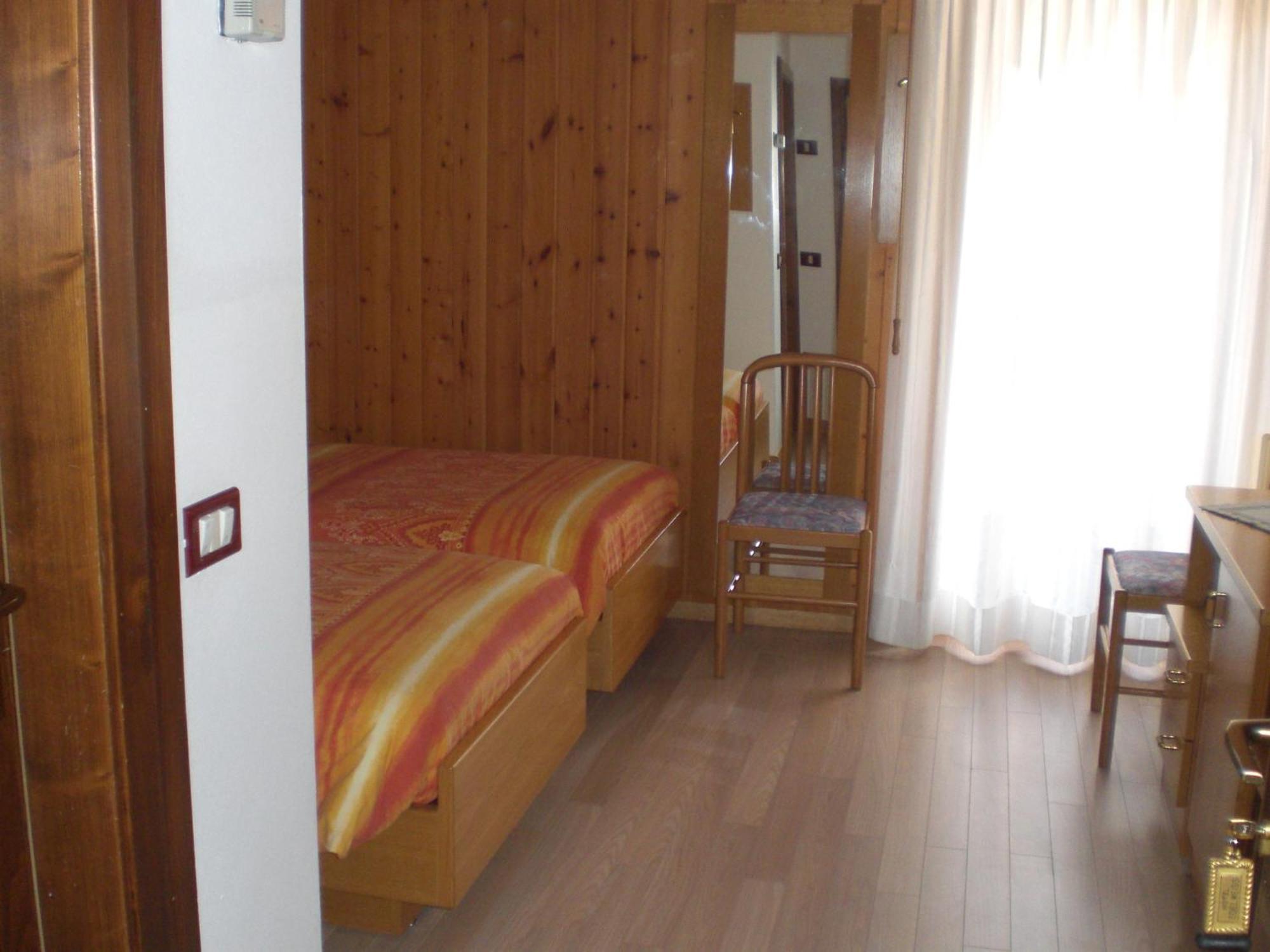 Hotel Edelweiss Passo del Tonale Exterior photo