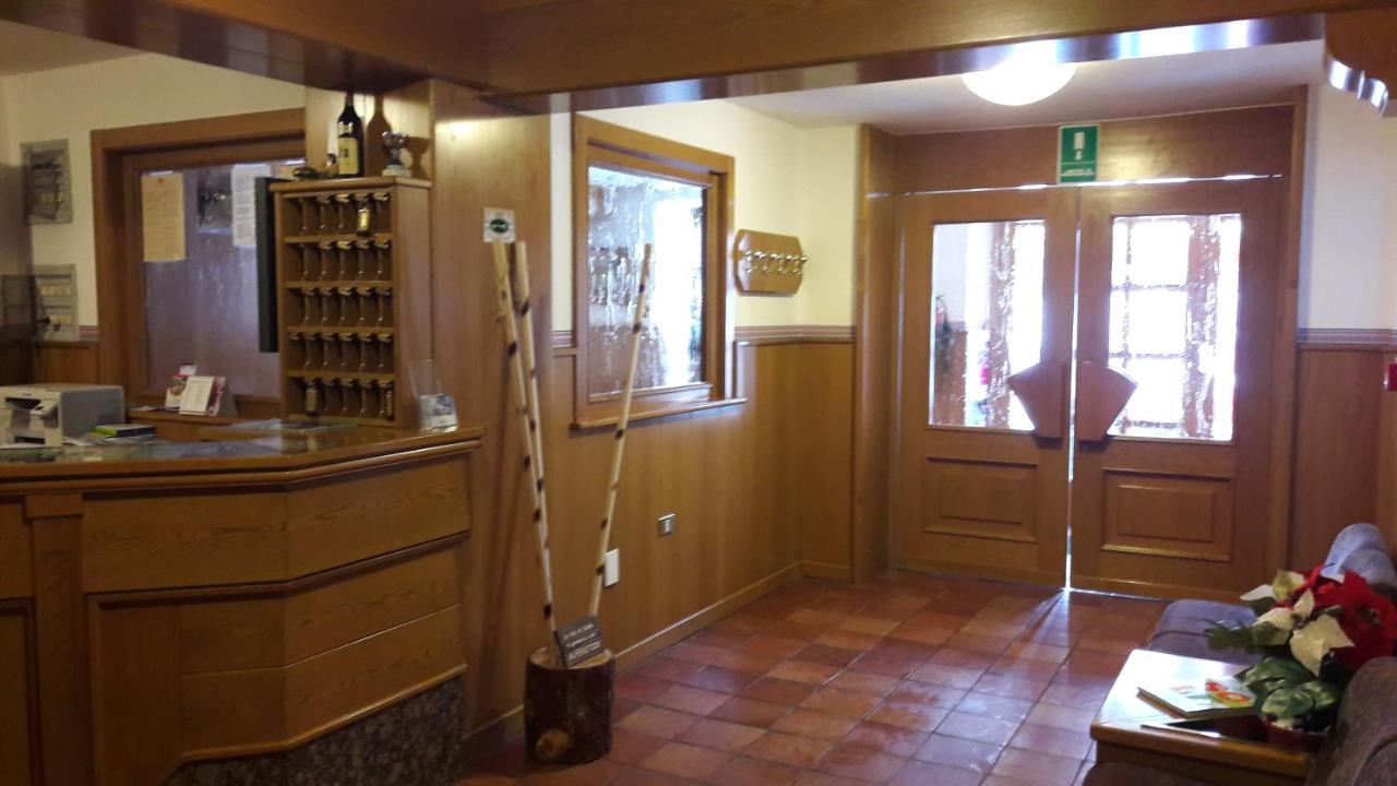 Hotel Edelweiss Passo del Tonale Exterior photo