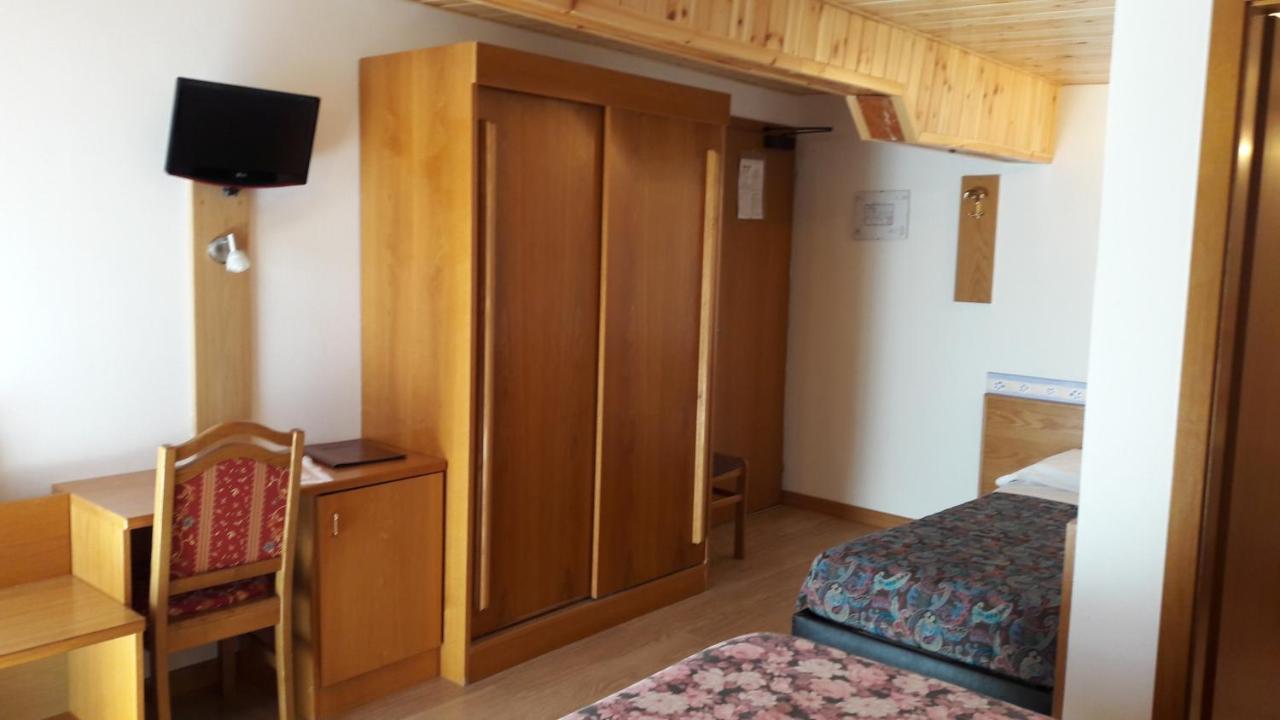 Hotel Edelweiss Passo del Tonale Exterior photo